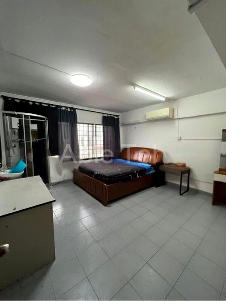 5 Bed Apartment (Condo) for Sale in  People's Park Complex - Image 7